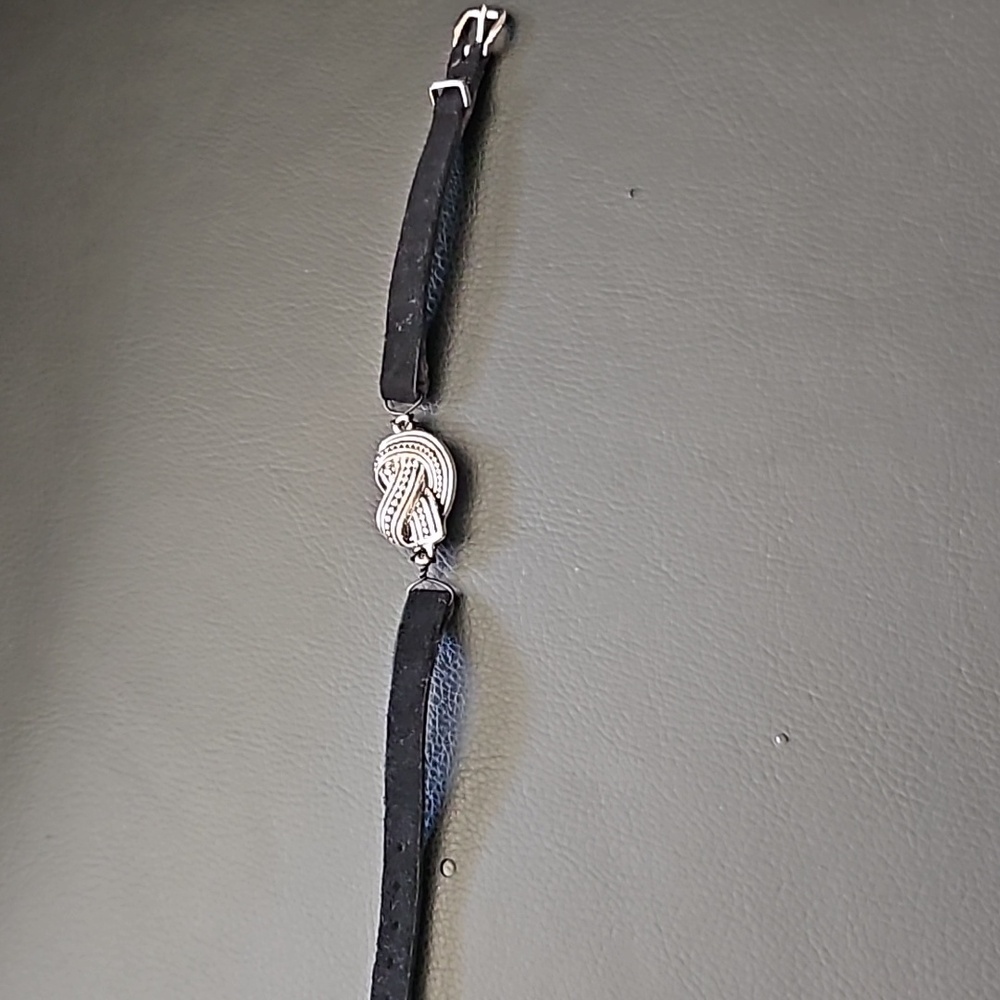 Velvet bracelet
